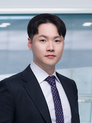 Dong-Geun Lee